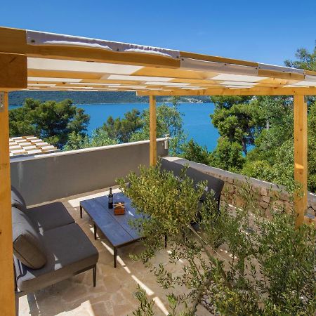 Villa Regina With Heated Pool And Sea View Марина Экстерьер фото